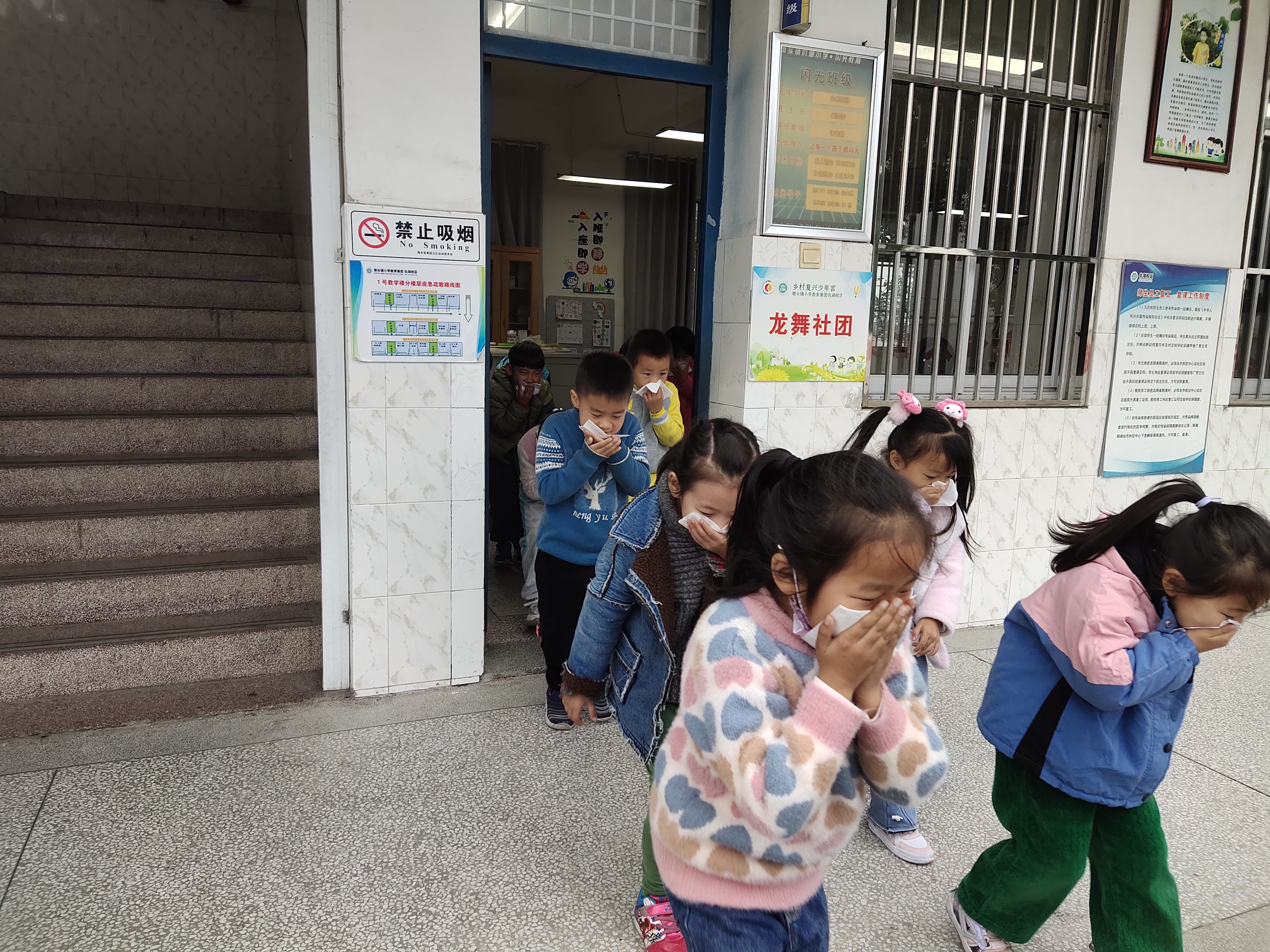 b391b1a92acc45d79c2ce2508c1fb332.jpg