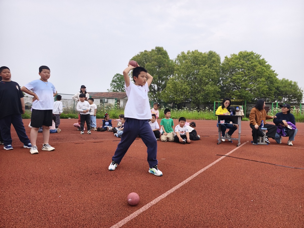 ac801c9f3f344010ad1ce3456bacbb25.jpg