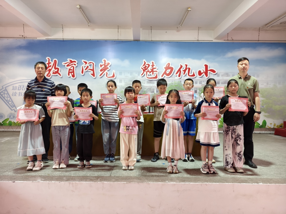 168504f739554a3881ee2e6107b55641.jpg 168504f739554a3881ee2e6107b55641.jpg