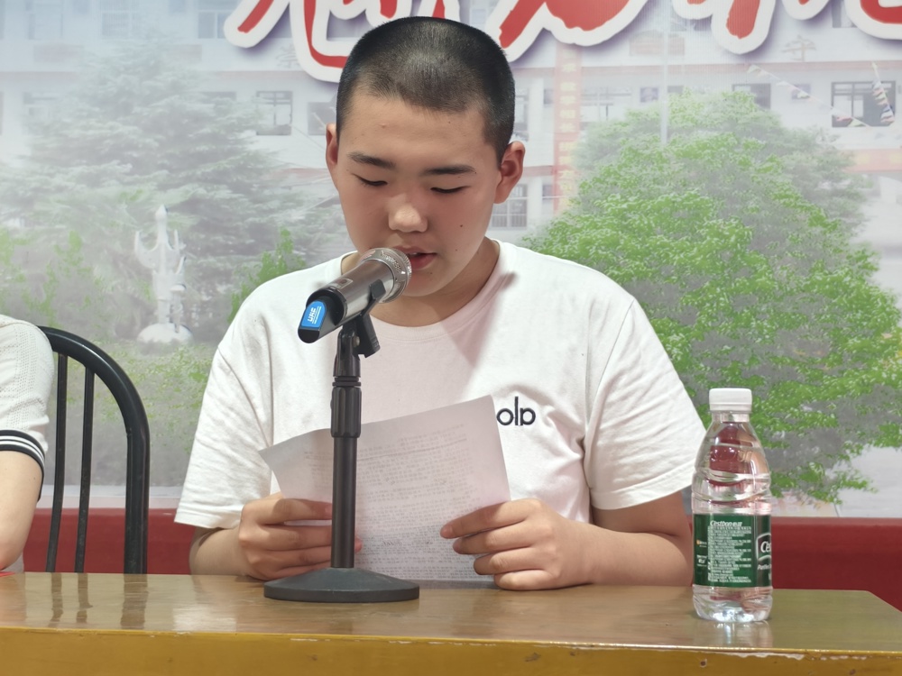 1c516e6600654a61aa33c4cd6b3bc733.jpg 1c516e6600654a61aa33c4cd6b3bc733.jpg