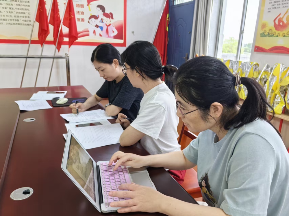 61e6306ad9db44b4ba62db6ddd41c789.jpg 61e6306ad9db44b4ba62db6ddd41c789.jpg